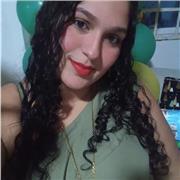 Una persona capacitada para dictarle calses a adolescentes